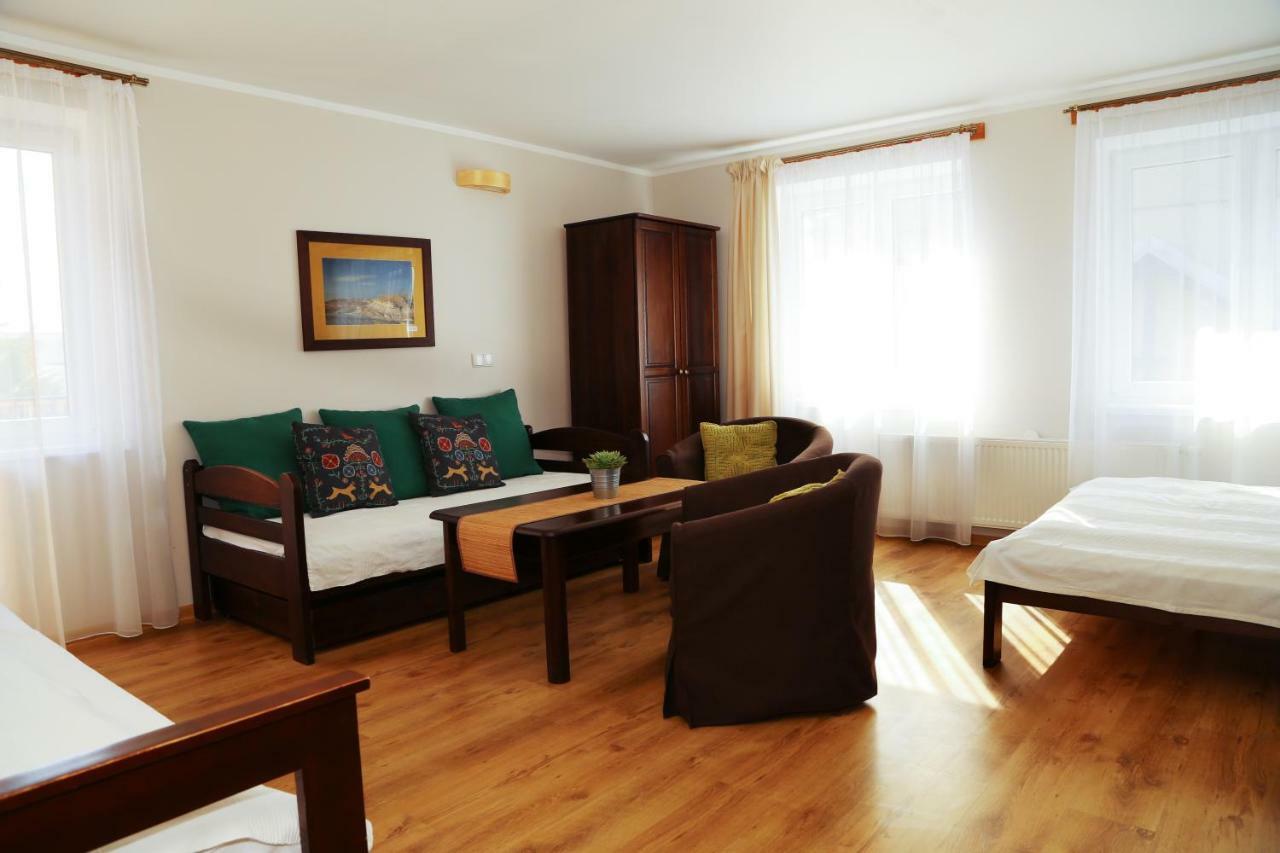4 Strony Swiata Pokoje I Apartamenty Dzwirzyno Luaran gambar