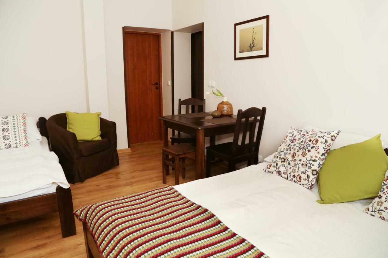 4 Strony Swiata Pokoje I Apartamenty Dzwirzyno Luaran gambar